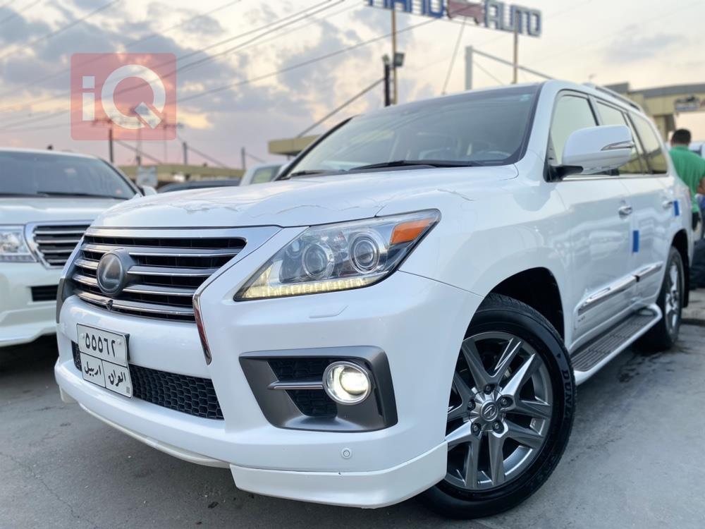 Lexus LX